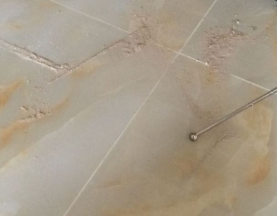 丰县瓷砖空鼓维修公司分享粘合剂选择不当在瓷砖铺贴过程中可能导致以下问题